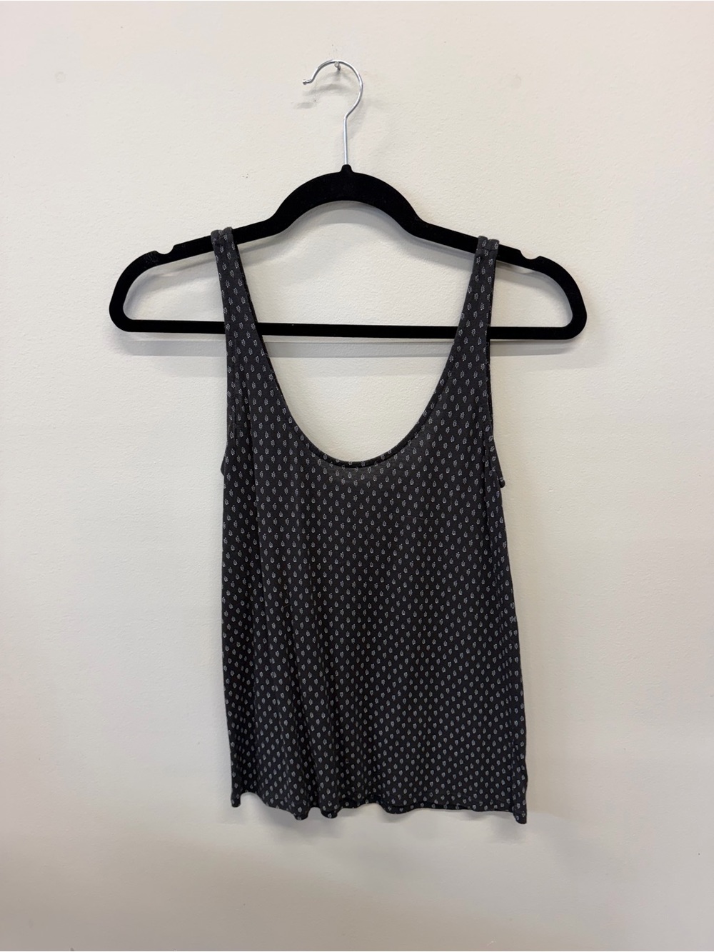 H&M Black Scoop Neck Printed Tank Top